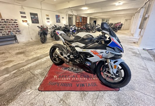 BMW S1000RR 2021