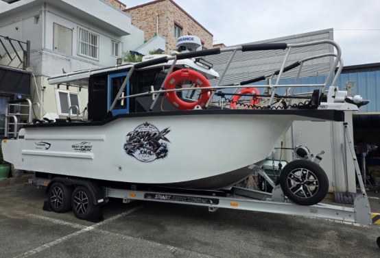 ES Marine 550 Hard Top 2024