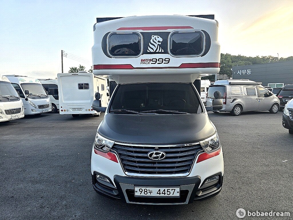 Hyundai Grand Starex 2.5 Diesel Camper 2021